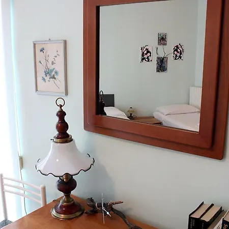Apartament Patty House *