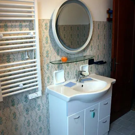 Apartament Patty House *